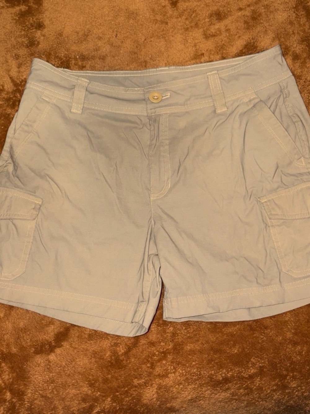 Eddie Bauer Women's Light Tan Cargo Shorts